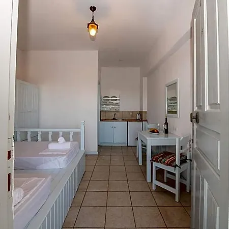 酒店 Karpathios Pefkos
